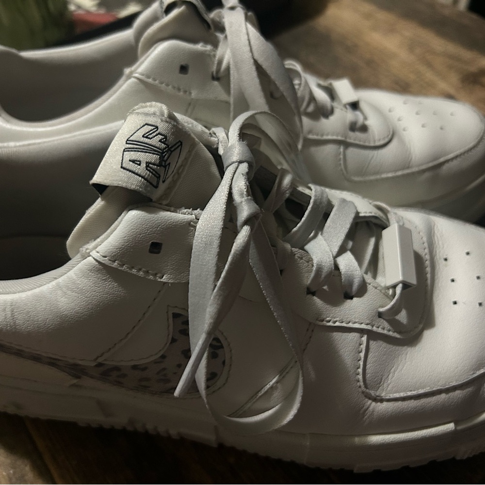 NIKE Air Force 1 Pixel SE Distressed  White‎ Womens Size 10.5 DH9632-101